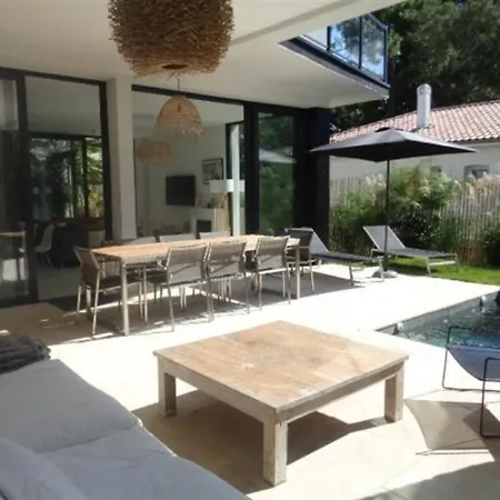 House Abatilles Avec Piscine *